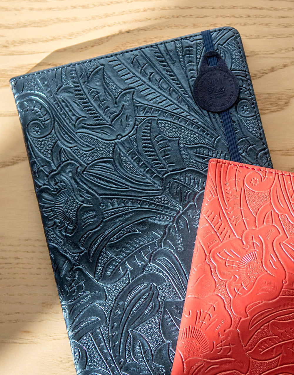 Multilanguage Notebooks Baroque Slim Diary 2027 - Multilanguage | Week to view | Letts of ...